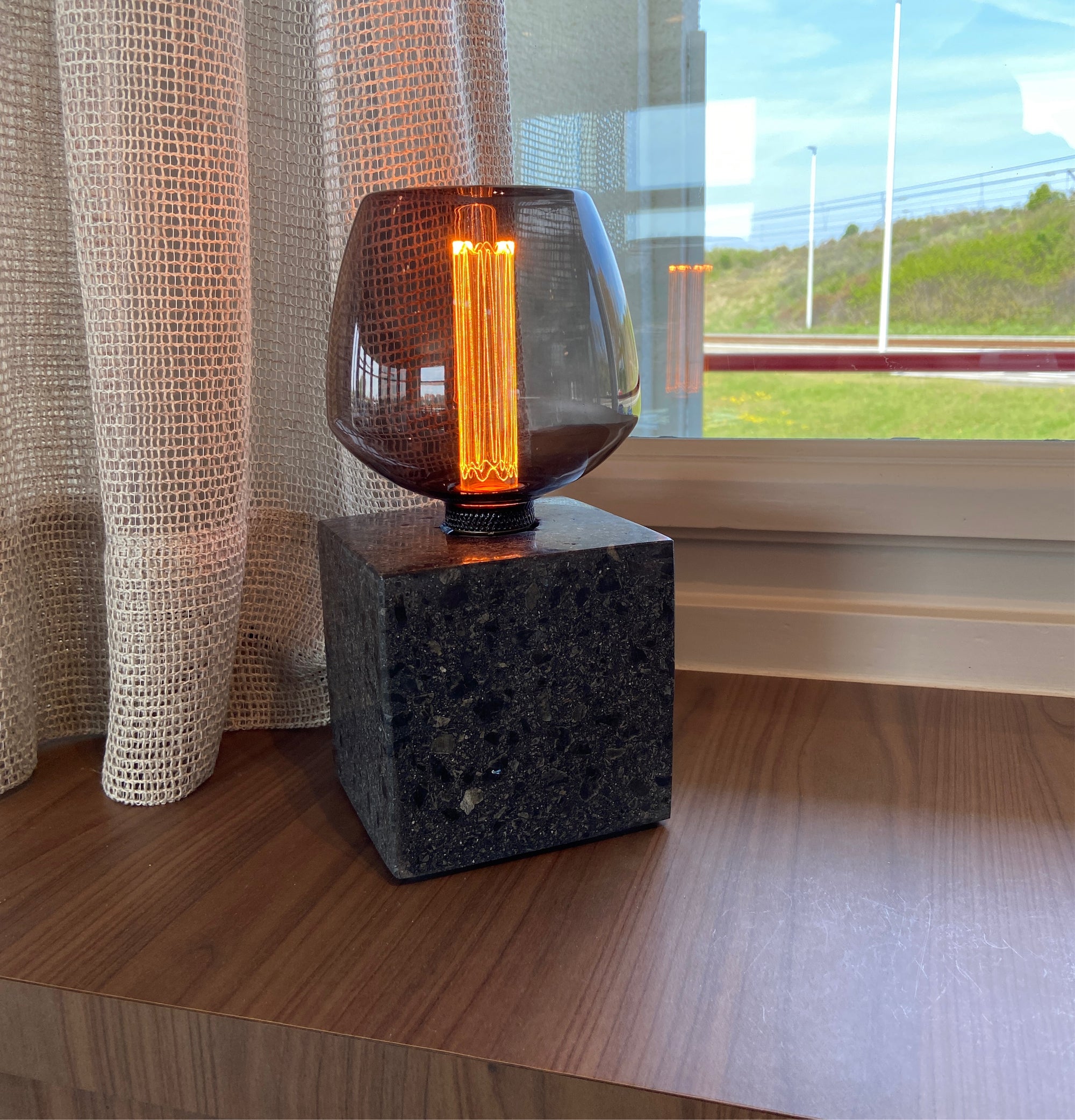 Design Lamp 001 Zwart